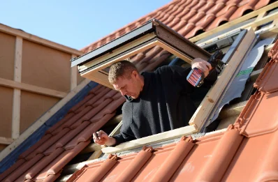 Pose de fenêtres de toit Velux à Riotord